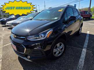 Used 2022 Chevrolet Trax LT w/ LT Convenience Package image 1
