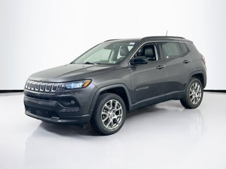 Used 2022 Jeep Compass Latitude w/ Sun and Sound Group image 1