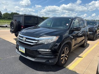 Used 2017 Honda Pilot Elite image 1