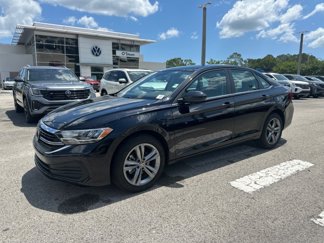 Used 2024 Volkswagen Jetta SE w/ Panoramic Sunroof Package image 1