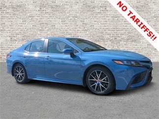 Used 2023 Toyota Camry SE image 1