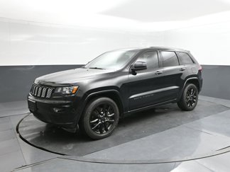 Used 2021 Jeep Grand Cherokee Laredo X image 1