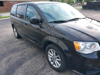 Used 2016 Dodge Grand Caravan SE image 1