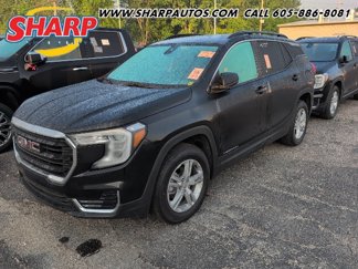 Used 2022 GMC Terrain SLE w/ Driver Convenience Package image 1