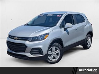 Used 2022 Chevrolet Trax LS w/ Tint and Cruise Package image 1