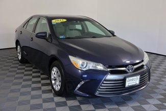 Used 2015 Toyota Camry LE image 1