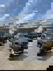 New 2025 Jeep Grand Cherokee L Laredo image 1