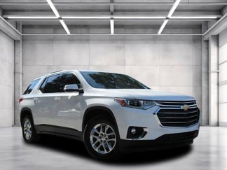 Used 2021 Chevrolet Traverse LT image 1