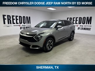 Used 2024 Kia Sportage LX image 1