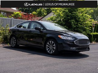 Used 2020 Ford Fusion SE image 1