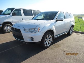 Used 2011 Mitsubishi Outlander GT image 1