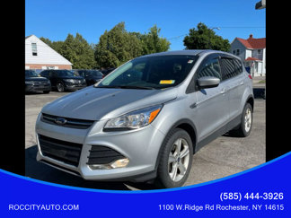 Used 2015 Ford Escape SE image 1