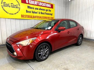 Used 2019 Toyota Yaris LE image 1