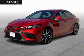 Used 2021 Toyota Camry SE w/ Convenience Package image 1