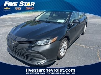 Used 2019 Toyota Camry LE image 1