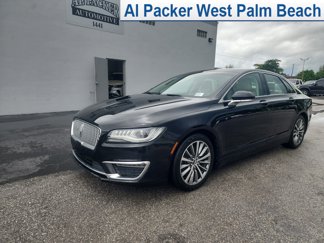 Used 2018 Lincoln MKZ Premiere image 1