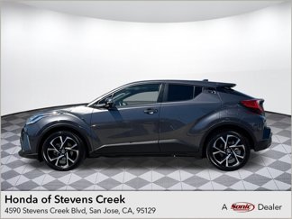 Used 2021 Toyota C-HR XLE image 1