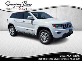 Used 2022 Jeep Grand Cherokee Laredo E image 1