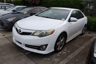 Used 2013 Toyota Camry SE image 1