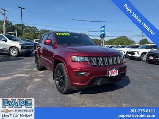 Used 2017 Jeep Grand Cherokee Altitude image 1