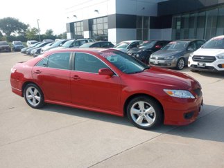 Used 2010 Toyota Camry image 1