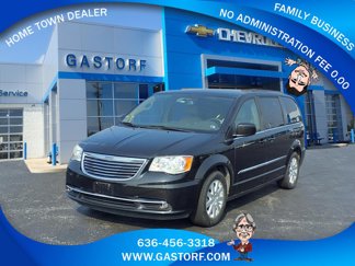 Used 2016 Chrysler Town & Country Touring video 1