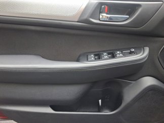 Used 2019 Subaru Outback 2.5i Premium image 1