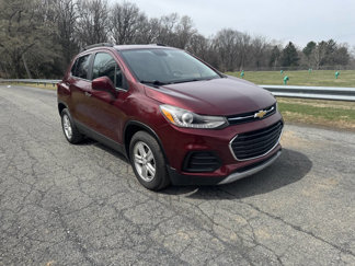Used 2017 Chevrolet Trax LT w/ LT Convenience Package image 1