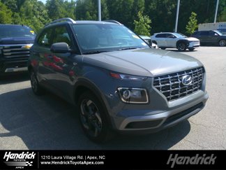 Used 2022 Hyundai Venue SEL w/ Cargo Package image 1