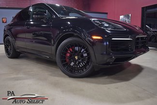 Used 2021 Porsche Cayenne GTS image 1
