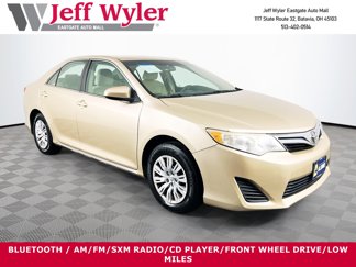 Used 2012 Toyota Camry LE image 1