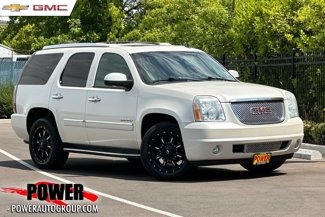 Used 2010 GMC Yukon Denali image 1