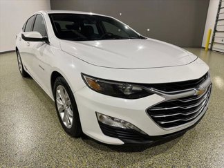 Used 2021 Chevrolet Malibu LT image 1