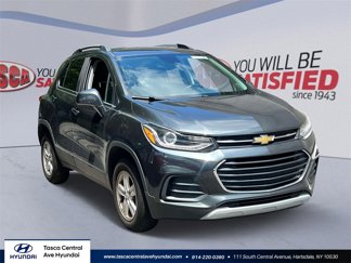 Used 2017 Chevrolet Trax LT w/ LT Convenience Package image 1