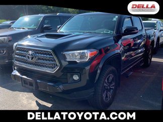 Used 2016 Toyota Tacoma TRD Sport image 1