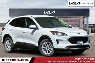 Used 2020 Ford Escape SE image 1