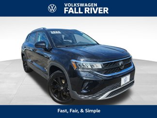 Certified 2023 Volkswagen Taos SE w/ Black Wheel Package image 1