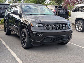 Used 2019 Jeep Grand Cherokee Altitude image 1