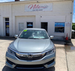 Used 2017 Honda Accord LX image 1