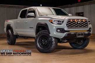 Used 2022 Toyota Tacoma TRD Off-Road w/ TRD Premium Off Road Package image 1
