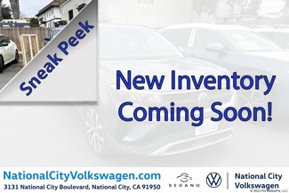 Used 2022 Volkswagen Taos SE image 1