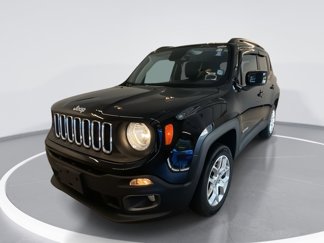 Used 2018 Jeep Renegade Latitude w/ Cold Weather Group image 1