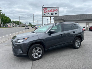 Used 2022 Toyota RAV4 LE image 1