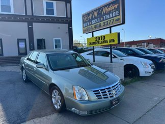 Used 2006 Cadillac DTS w/ Trunk Convenience Package image 1
