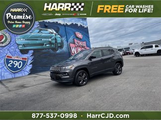Used 2022 Jeep Compass Latitude image 1