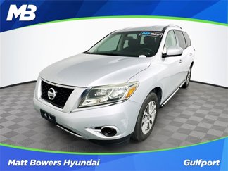 Used 2014 Nissan Pathfinder SV image 1