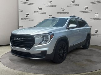 Used 2022 GMC Terrain SLE w/ Driver Convenience Package image 1
