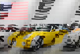 Used 2007 Pontiac Solstice Convertible image 1