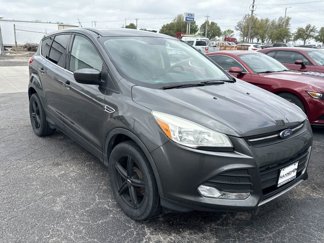 Used 2016 Ford Escape SE image 1