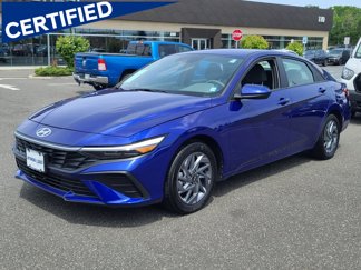 Used 2024 Hyundai Elantra Blue image 1